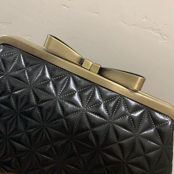 Genuine Embossed Leather Handmade Bow Shaped Kisslock Clutch Bag/Evening Bag - Picture 13 of 15